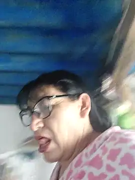 clarita 01 online show from April 17, 2026, 2:20 pm