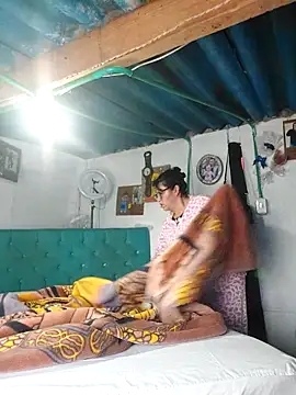 clarita 01 online show from April 18, 2026, 11:36 am