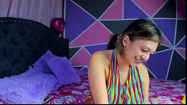 Snapshot of Emmily_Walker chatting on July 10, 2026, 3:55 am Emmily Walker online show from July 10, 2026, 3:55 am