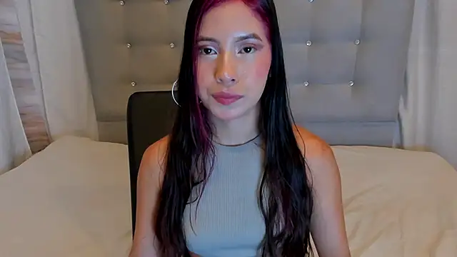 nymphomanya online show from April 15, 2026, 9:26 pm