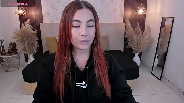 SusyAmis online show from April 11, 2026, 3:44 am