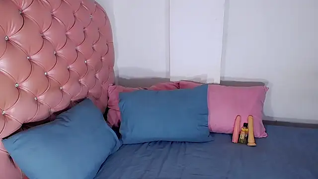 Aslhy Goddessx online show from March 9, 2025, 1:48 pm