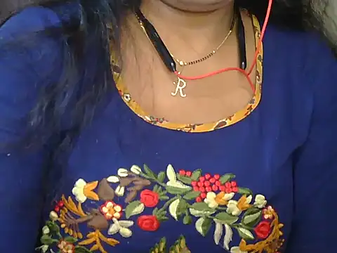 Snapshot of Cute_Ruhi99 chatting on February 23, 2025, 8:06 am Cute Ruhi99 online show from February 23, 2025, 8:06 am