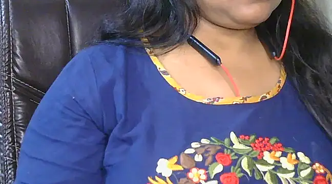 Snapshot of Cute_Ruhi99 chatting on March 2, 2025, 1:05 pm Cute Ruhi99 online show from March 2, 2025, 1:05 pm