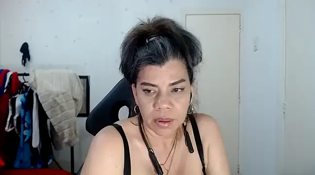 vikyadams online show from February 26, 2025, 11:37 pm