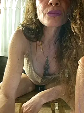vampvanna23 online show from May 27, 2026, 10:29 pm
