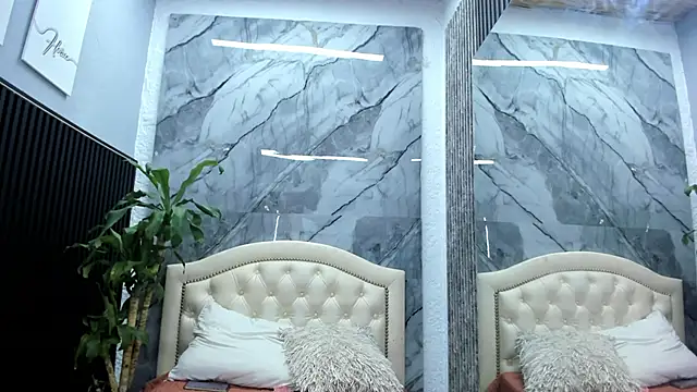 PamelaAnderson 2 online show from February 1, 2025, 1:44 am