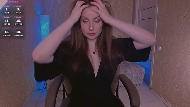 Eesmaaarrr online show from December 3, 2024, 10:40 pm