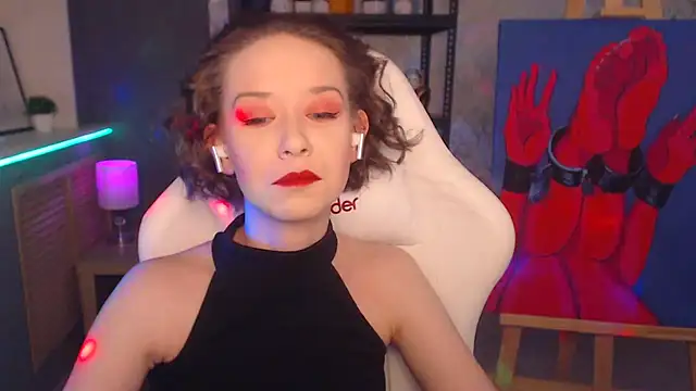 FascinatingEyess online show from February 11, 2025, 5:16 am