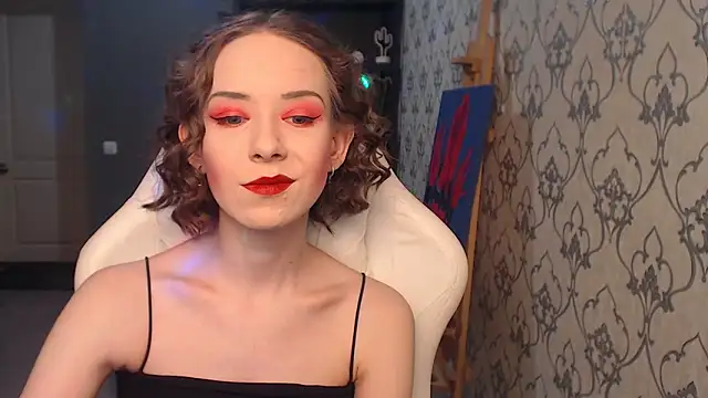 FascinatingEyess online show from April 18, 2026, 8:53 pm