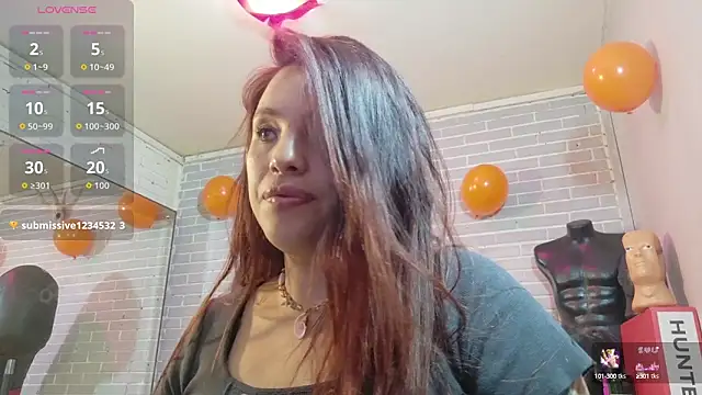 elizatexx online show from October 15, 2025, 5:13 pm