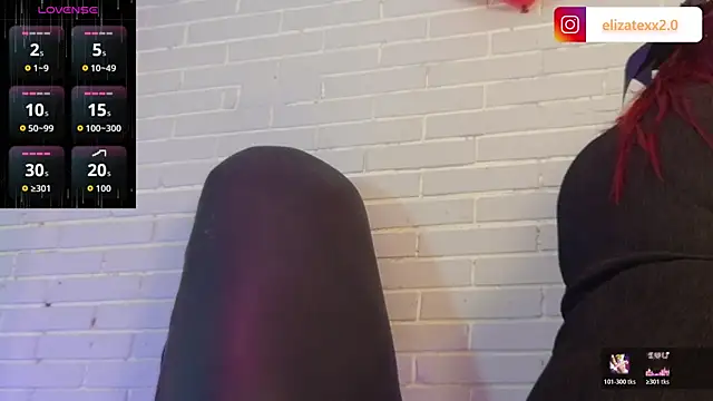 elizatexx online show from April 22, 2026, 8:10 pm