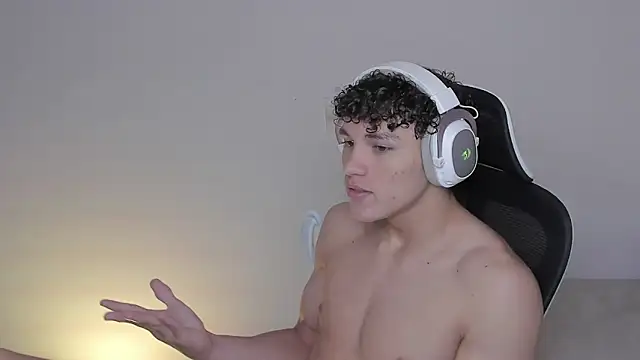 laurent nova online show from October 19, 2025, 2:50 pm