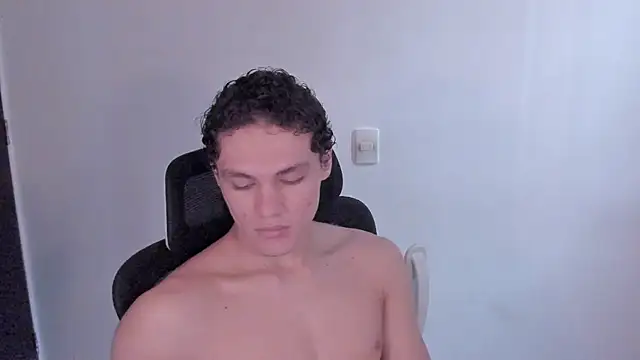 Snapshot of laurent_nova chatting on April 29, 2026, 4:22 pm laurent nova online show from April 29, 2026, 4:22 pm