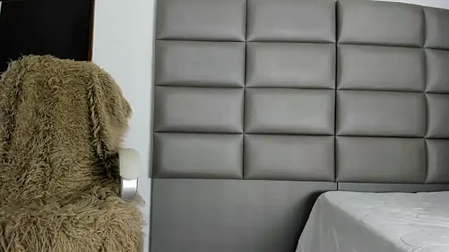 dereksmith2 online show from February 21, 2025, 10:37 pm