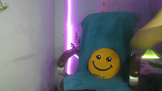 Queenhimanshi online show from January 29, 2025, 12:12 am