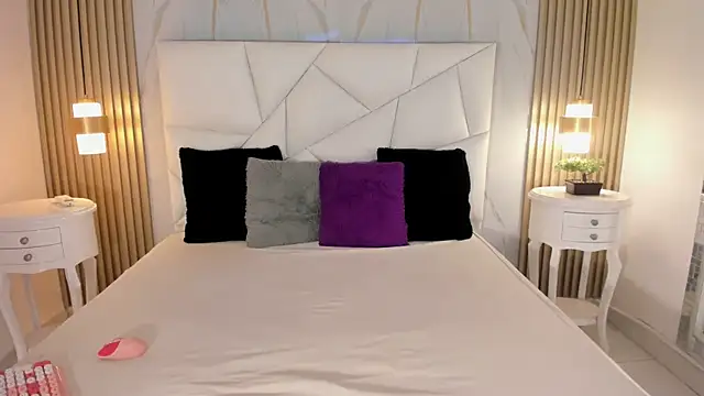 Snapshot of belacampbell chatting on September 16, 2025, 5:08 am belacampbell online show from September 16, 2025, 5:08 am