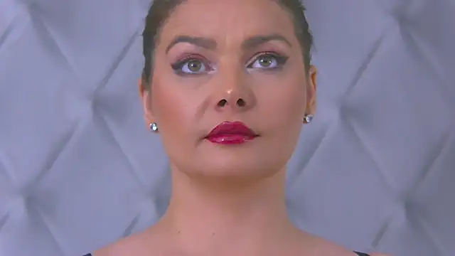 RissaRheys online show from October 16, 2025, 4:08 pm