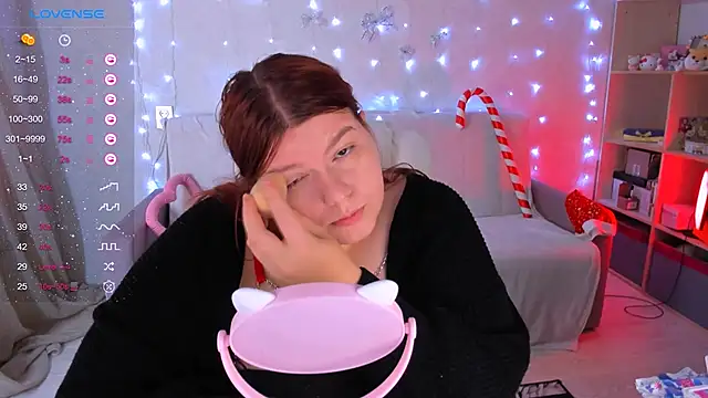 Melissa Purr online show from December 28, 2024, 12:45 pm