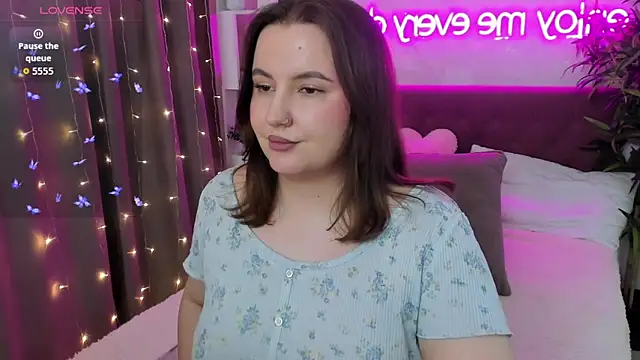 FeralPeach online show from March 13, 2026, 9:05 am