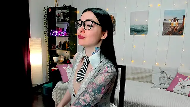 Magic Allie online show from February 19, 2025, 8:20 pm