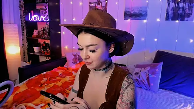 Magic Allie online show from September 26, 2025, 8:13 pm