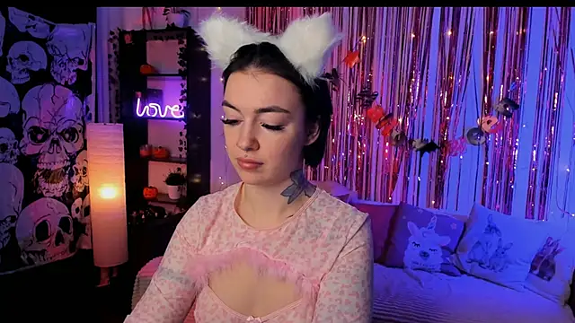 Magic Allie online show from October 27, 2025, 7:51 pm