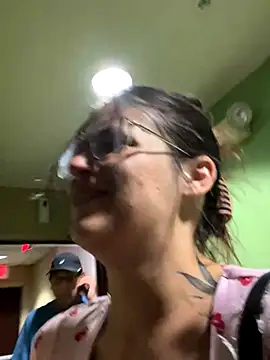 SafeinouterSpace online show from October 8, 2025, 4:48 pm