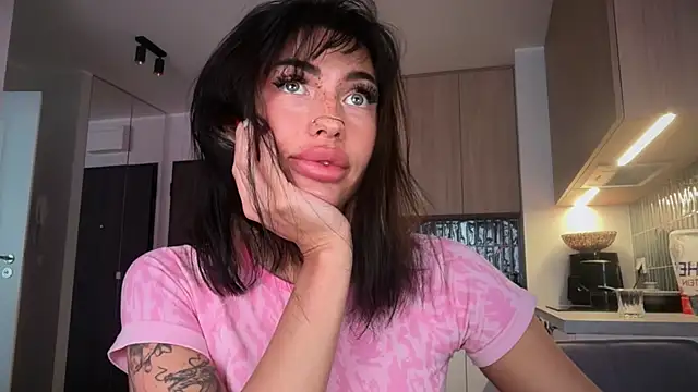 Marakuia054 online show from December 2, 2025, 7:47 am