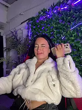 Ady 18 online show from February 4, 2025, 12:08 am