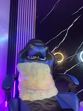 Ady 18 online show from October 29, 2025, 7:37 pm