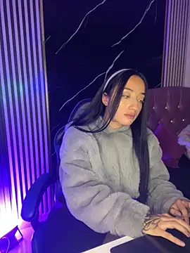 Ady 18 online show from November 18, 2025, 8:57 pm