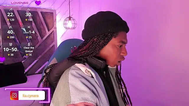 Queen perla  online show from September 16, 2025, 11:33 am