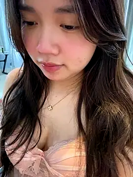 Hotellinh12 online show from December 18, 2025, 5:13 am