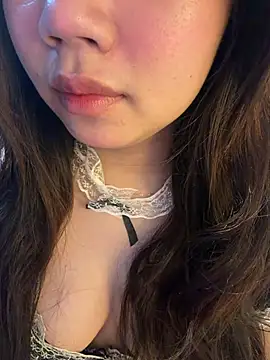 Hotellinh12 online show from April 19, 2026, 3:55 pm