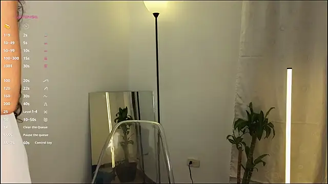 mssjulia online show from March 18, 2025, 12:05 am