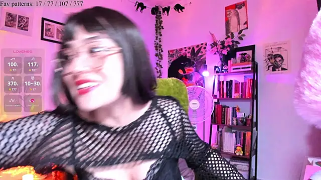 Conlosmichis online show from December 19, 2025, 11:23 pm