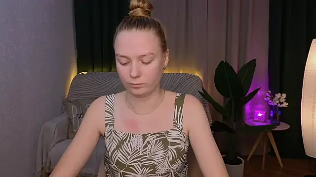 CarolynCohen   online show from December 2, 2024, 4:53 am