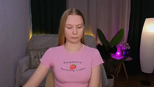 CarolynCohen   online show from February 28, 2025, 5:15 am