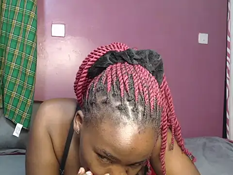 erlyn misha online show from September 24, 2025, 4:27 am