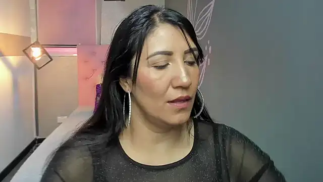 GiaFox  online show from February 14, 2025, 12:47 pm