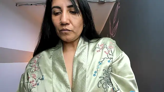 GiaFox  online show from March 9, 2025, 9:57 am