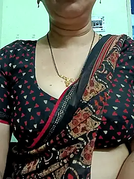 Rosy-B online show from March 4, 2025, 9:54 pm