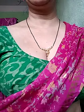 Rosy-B online show from December 18, 2025, 9:37 am