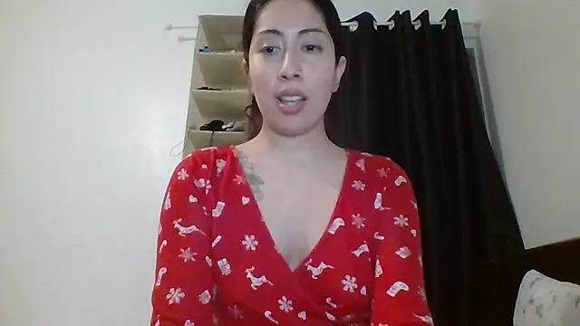 LorenaAnderson online show from February 9, 2025, 8:02 pm