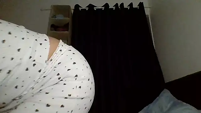 LorenaAnderson online show from February 18, 2025, 1:43 am