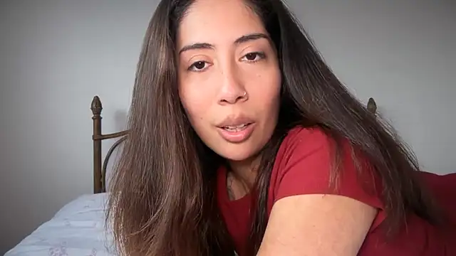 LorenaAnderson online show from June 7, 2026, 5:49 pm