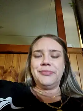 Snapshot of Off_the_Lesh chatting on July 24, 2026, 5:16 am Off the Lesh online show from July 24, 2026, 5:16 am