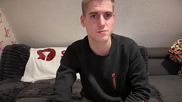 Cookieboy88 online show from February 2, 2025, 7:57 pm