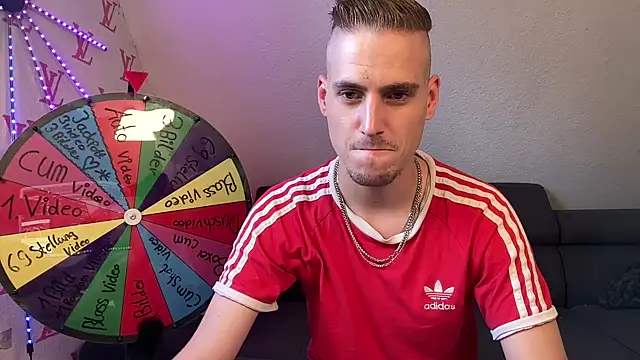 Cookieboy88 online show from September 19, 2025, 3:45 pm